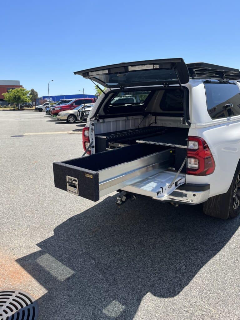 M4C | 4WD Interior Fitouts