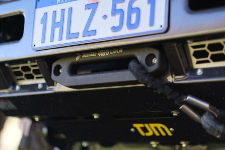 M4C-LandCruiser-200-Series-Chopped-03