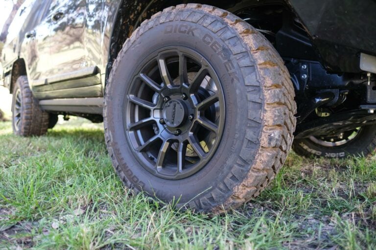 M4C-LandCruiser-200-Series-Chopped-17