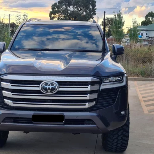 UHF Antenna Bracket - Toyota 300 Series