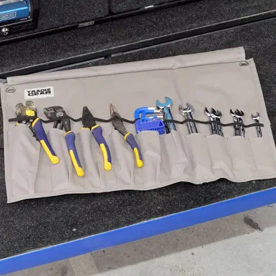 TRADIE GEAR ULTIMATE TOOL ROLL - TGURL