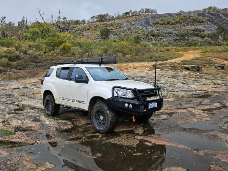 M4C-Isuzu-MUX-02-2000px